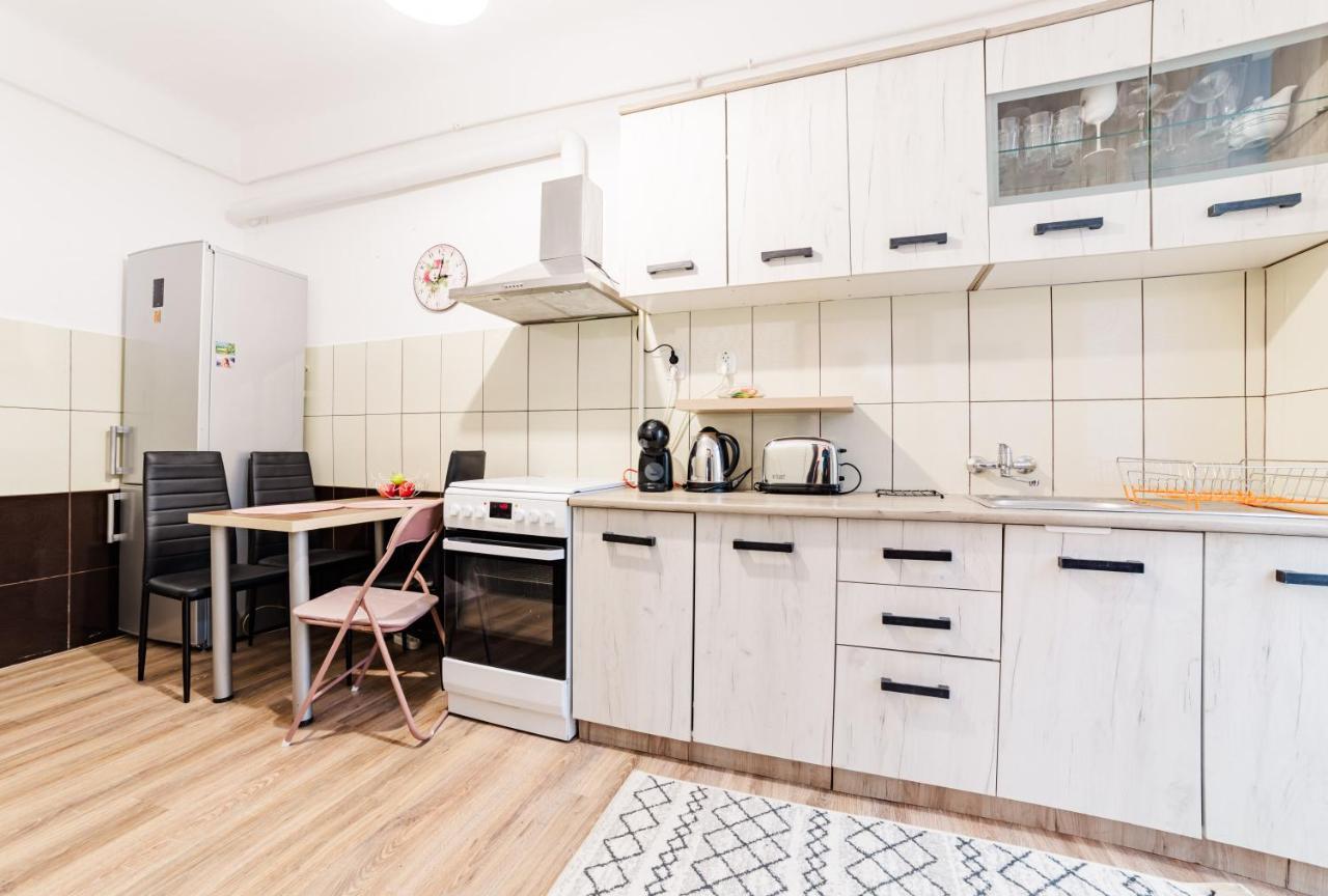 براشوف Anastasia Apartments With Parking المظهر الخارجي الصورة