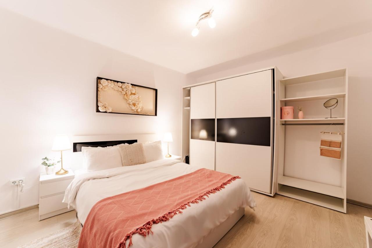 براشوف Anastasia Apartments With Parking المظهر الخارجي الصورة