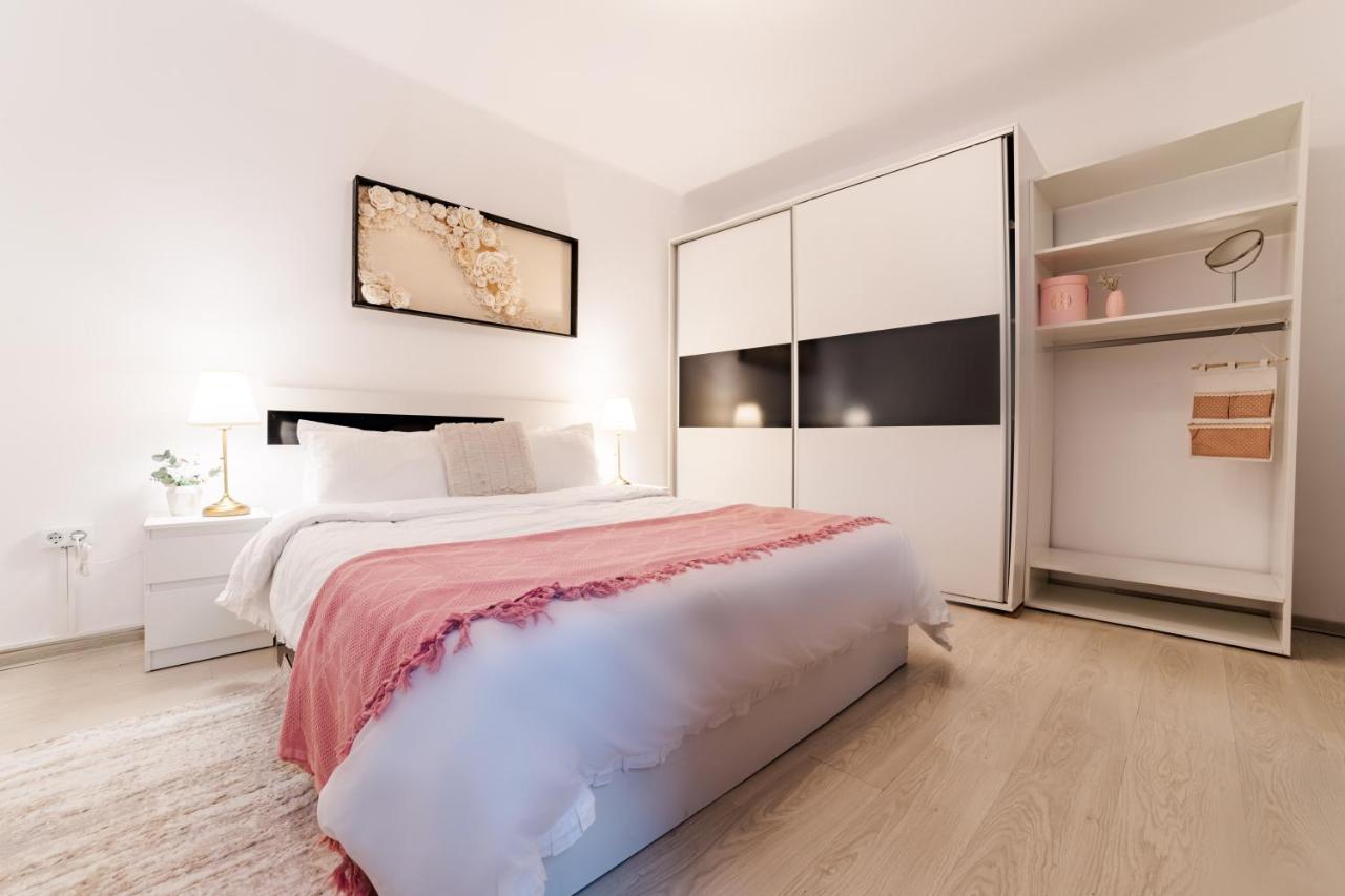 براشوف Anastasia Apartments With Parking المظهر الخارجي الصورة