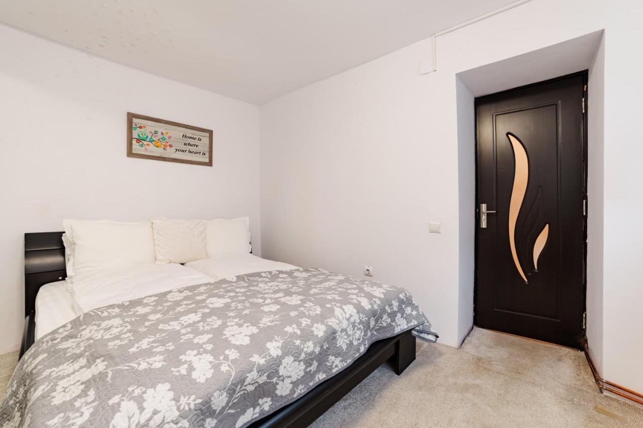 براشوف Anastasia Apartments With Parking المظهر الخارجي الصورة