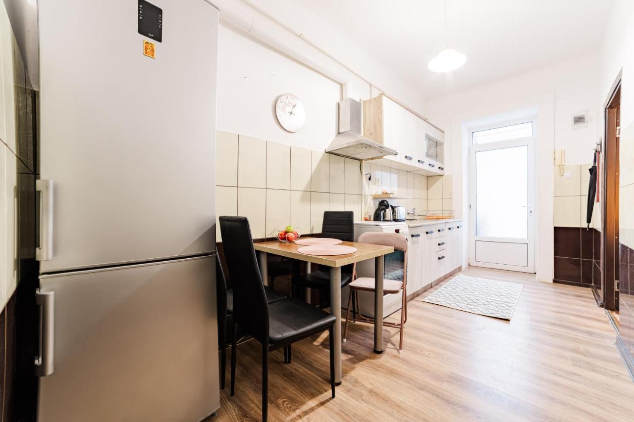 براشوف Anastasia Apartments With Parking المظهر الخارجي الصورة
