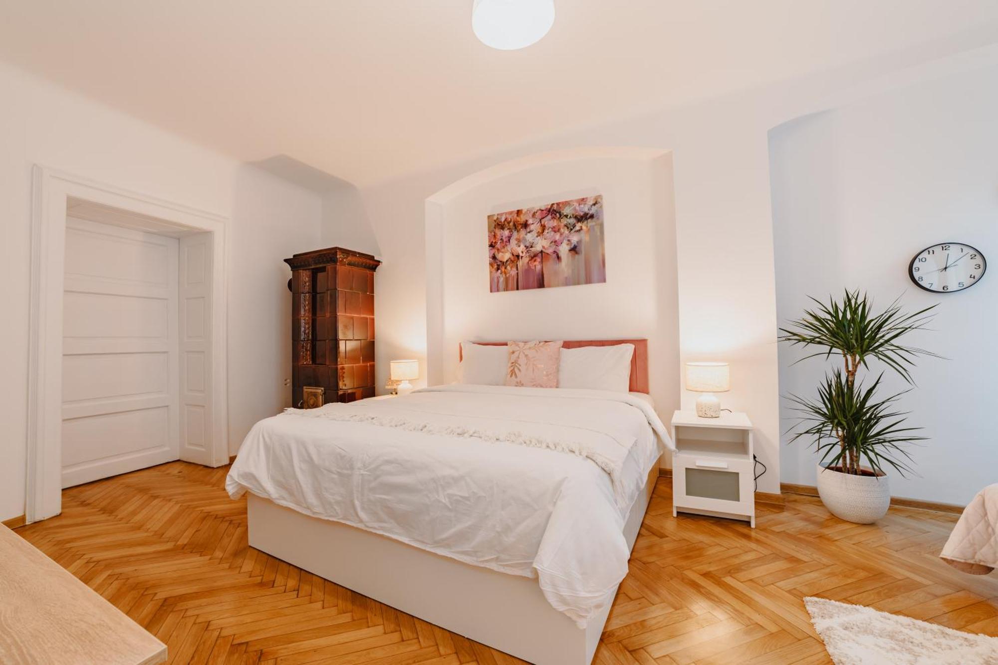 براشوف Anastasia Apartments With Parking المظهر الخارجي الصورة