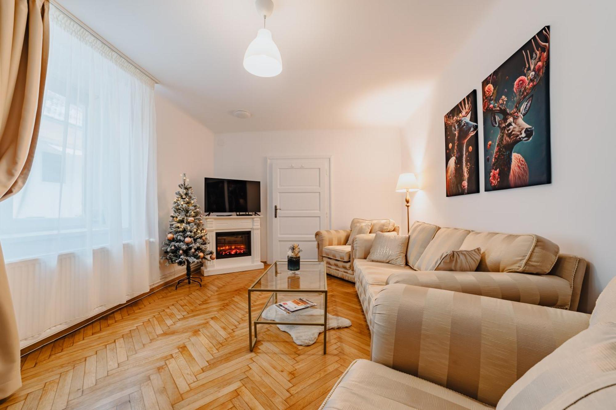 براشوف Anastasia Apartments With Parking المظهر الخارجي الصورة