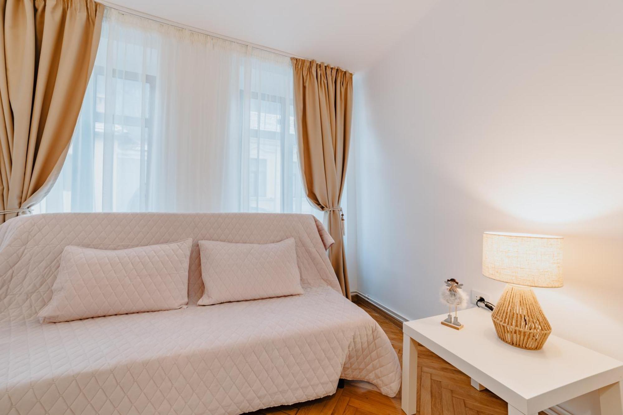 براشوف Anastasia Apartments With Parking المظهر الخارجي الصورة